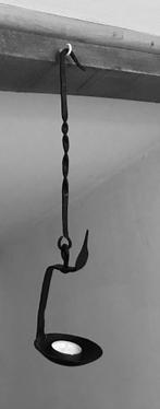 Antieke smeedijzeren olielamp, Antiek en Kunst, Antiek | Kandelaars, Ophalen of Verzenden, Overige materialen