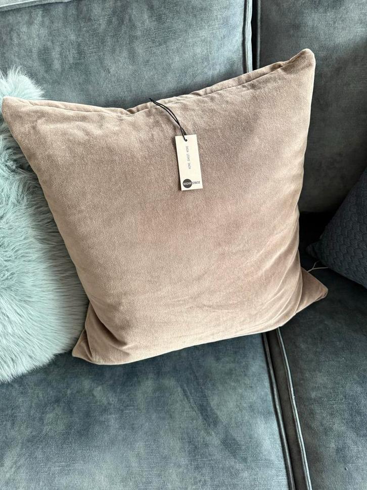 Nieuwe sierkussens - Madam Stoltz, Raaf, van Buren, Huis en Inrichting, Woonaccessoires | Kussens, Nieuw, Overige kleuren, Vierkant