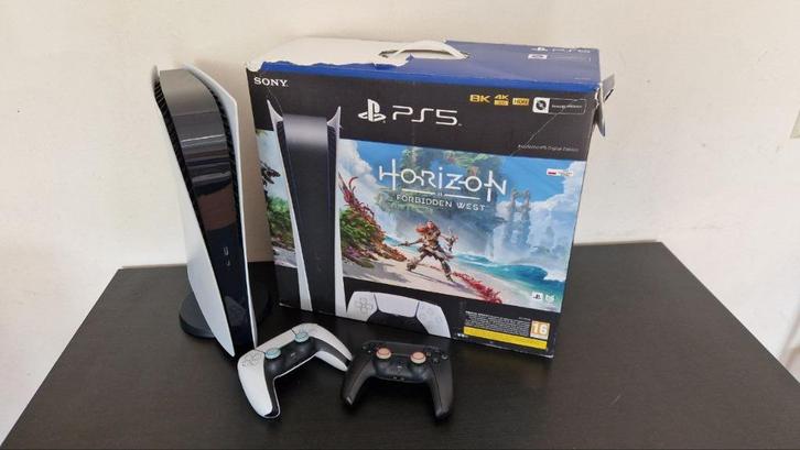 PlayStation 5 Digital met 2 DualSense met Sony Pulse 3D, Spelcomputers en Games, Spelcomputers | Sony PlayStation 5, Zo goed als nieuw