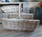 Rotan hengsel mand, Huis en Inrichting, Woonaccessoires | Schalen en Manden, Ophalen, Zo goed als nieuw, Rond, Riet
