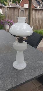 Wit melkglas olie lamp., Ophalen