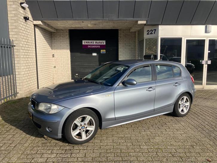 BMW 1-serie 116i / AIRCO ACC / CRUISE / APK NOVEMBER 2026 /, Auto's, BMW, Bedrijf, Te koop, 1-Serie, ABS, Airbags, Airconditioning