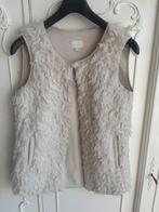 Off white fake fur bont gilet bodywarmer merk OPUS maat 36, Overige kleuren, Ophalen of Verzenden, Zo goed als nieuw, Maat 36 (S)