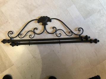 Stang met ornament voor schellenkoord of macrame beschikbaar voor biedingen