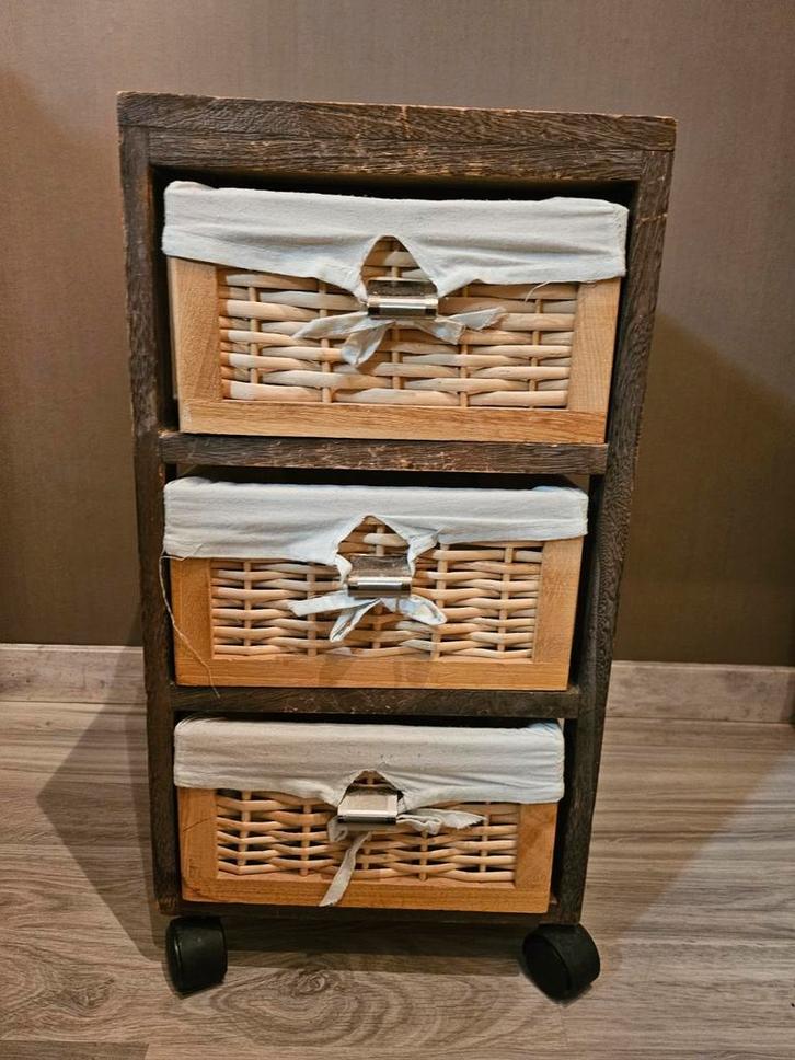 Ladekastje voor kleine ruimtes, Huis en Inrichting, Kasten | Dressoirs, Gebruikt, Minder dan 50 cm, Minder dan 25 cm, Met lade(s)