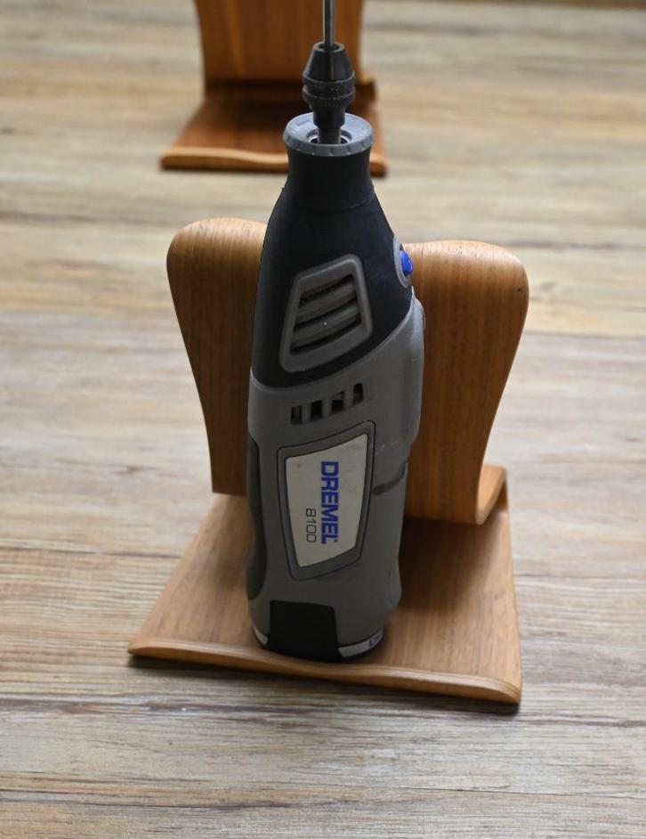 Dremel 8100 met accu, Auto diversen, Autogereedschap, Gebruikt, Ophalen of Verzenden