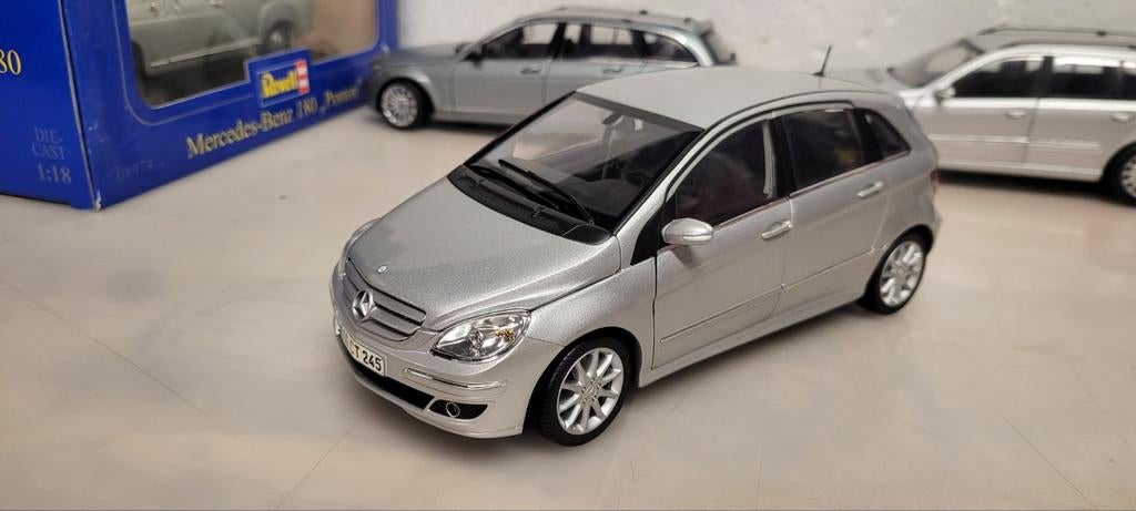 Kyosho Mercedes B_klasse W245, Ophalen of Verzenden, Zo goed als nieuw, Auto, Kyosho