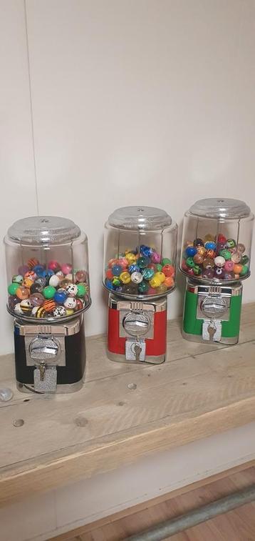 Kauwgomballen stuiterballen automaten  beschikbaar voor biedingen