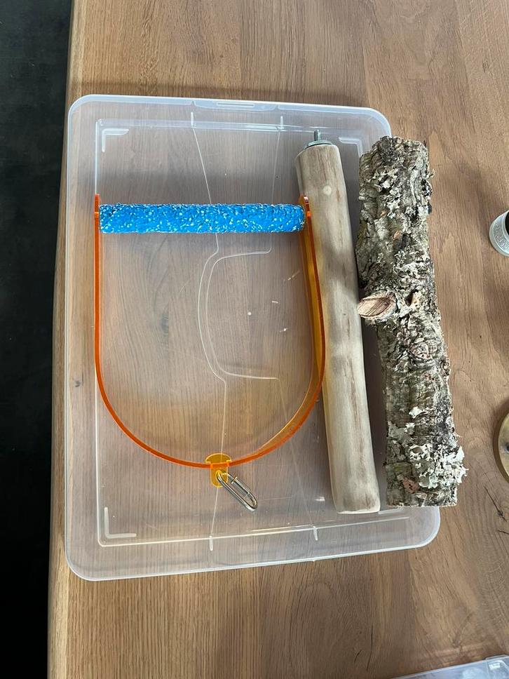 Schommel en 2 zitstokken voor grotere vogels, Dieren en Toebehoren, Vogels | Toebehoren, Nieuw, Kooi-accessoires, Ophalen of Verzenden