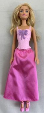 Barbie Prinses Pop DMM07 Princess Figuur Modepop Mattel