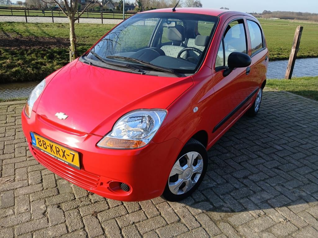 Matiz 5 deurs met airco en heel weinig km's. Nieuwe APK, Auto's, Chevrolet, Particulier, Matiz, ABS, Airbags, Airconditioning