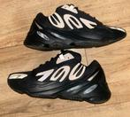 een Adidas Yeezy Boost 700 MNVN Triple Black, Kleding | Heren, Schoenen, Zwart, Ophalen of Verzenden, Adidas, Sneakers of Gympen