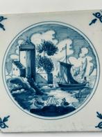 Oud delfts blauw tegeltje zeilschip zee vuurtoren gemerkt., Antiek en Kunst, Ophalen of Verzenden
