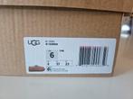 Nieuwe Ugg Tasman Maat 37 valt als 36, Bruin, Nieuw, Ophalen of Verzenden, Pantoffels of Sloffen