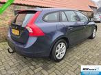 Volvo V60 1.6 T3 Kinetic Automaat!, Gebruikt, 4 cilinders, 150 pk, Blauw