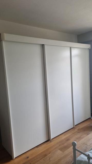 Gratis kast 3 delig beschikbaar voor biedingen