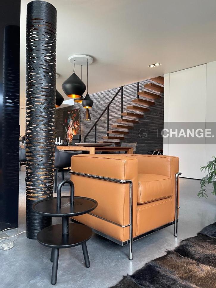 Cassina 2 fauteuil Grand Confort LC2, zie ook LC3 LC4 NIEUW, Huis en Inrichting, Fauteuils, Nieuw, Leer, Metaal, 75 tot 100 cm