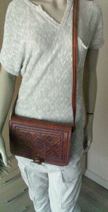 ZGAN bohemian bewerkte leren tas ca.26x18cm beschikbaar voor biedingen