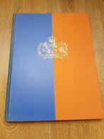 Album Beatrix Koningin met plaksels, Tijdschrift of Boek, Ophalen