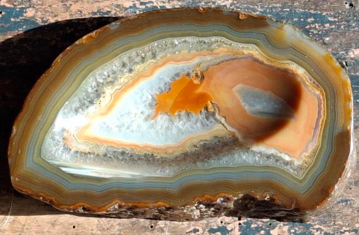 AGAAT.        14/8/2.5 cm., Verzamelen, Mineralen en Fossielen, Mineraal, Ophalen