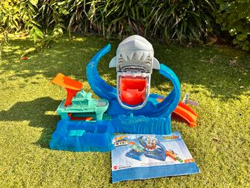 Hot Wheels Colour Shifters haai beschikbaar voor biedingen