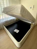 Bed met opbergruimte (160 bij 200) , Ikea KVITSOY., Huis en Inrichting, Slaapkamer | Bedden, Ophalen, Overige materialen, Gebruikt