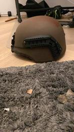 M92/95 Helm met Rails en night vision mounting plaat, Verzamelen, Militaria | Algemeen, Nederland, Ophalen of Verzenden, Helm of Baret
