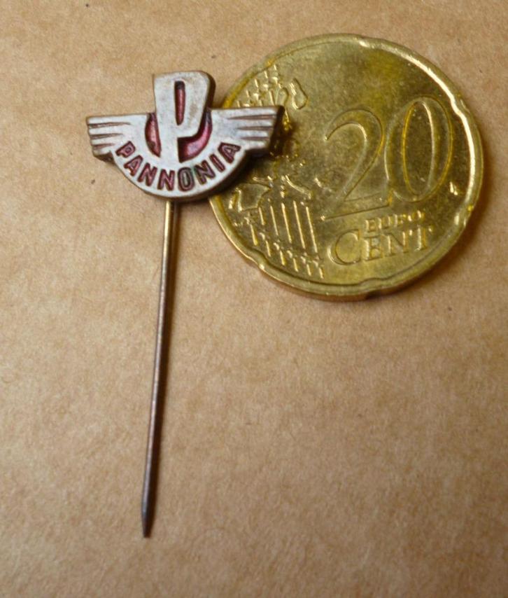 zeer oud speldje   PANNONIA   hongaarse motorfiets, Verzamelen, Speldjes, Pins en Buttons, Speldje of Pin, Transport, Ophalen of Verzenden