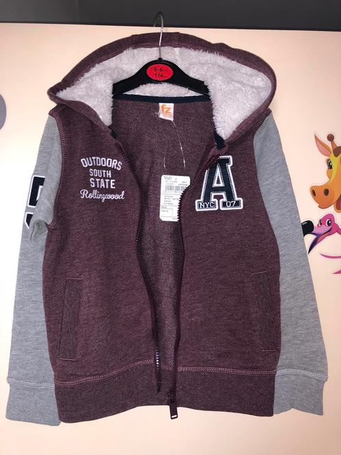 Nieuwe vest met een rits in maat 110-116 van merk Frendz, Kinderen en Baby's, Kinderkleding | Maat 110, Nieuw, Jongen of Meisje