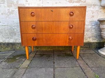 Zweeds design Kastje / ladekast retro vintage jaren 60s beschikbaar voor biedingen