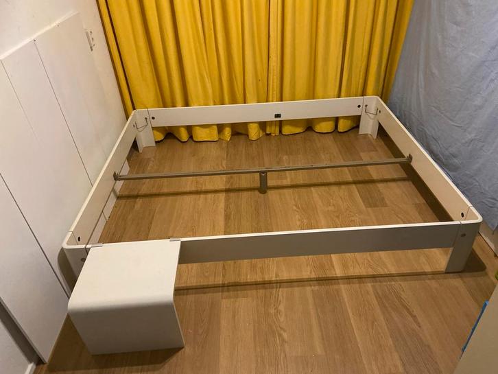 Auping Auronde Bedframe bedombouw 160 x 200 wit bedtafeltje, Huis en Inrichting, Slaapkamer | Bedden, Zo goed als nieuw, Tweepersoons