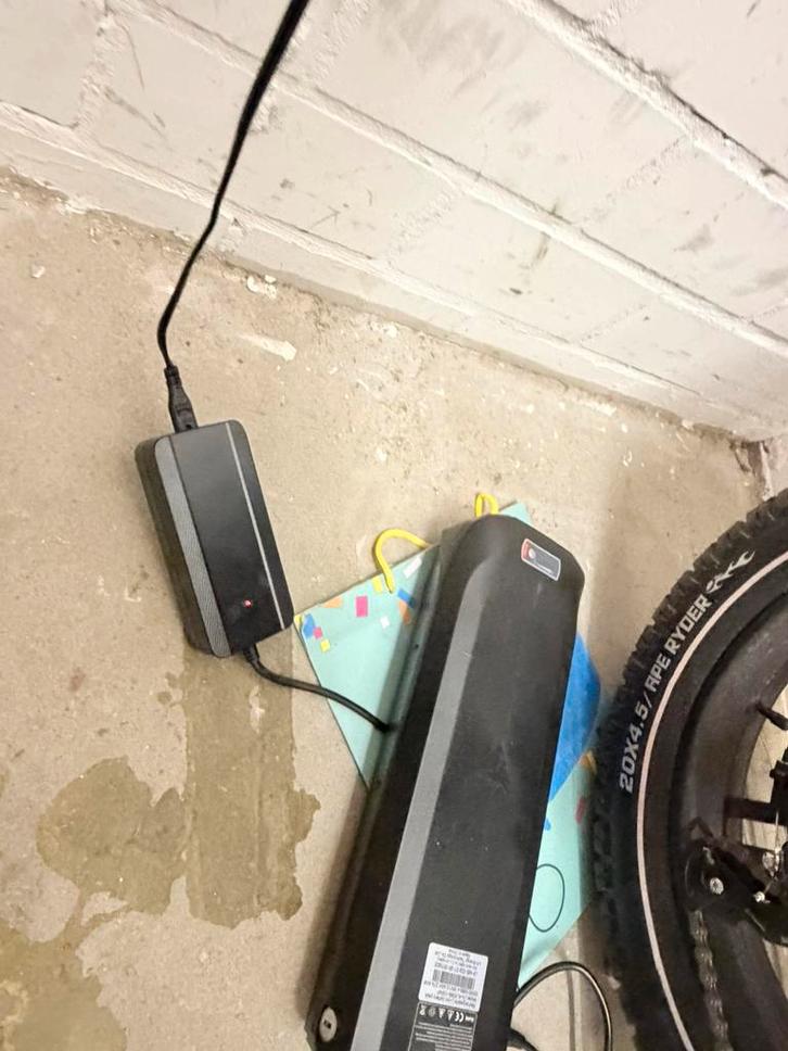 Fatbike, Fietsen en Brommers, Fietsaccessoires | Fietsaccu's, Zo goed als nieuw, Ophalen of Verzenden