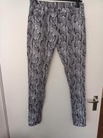 Leuke pantalon. Met slangen print. Maat 42., Zwart, Maat 42/44 (L), Ophalen of Verzenden, Lang