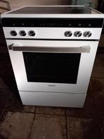 Wit fornuis met keramische kookplaat en hetelucht oven, Witgoed en Apparatuur, Fornuizen, Ophalen, Gebruikt, Hete lucht, 60 cm of meer