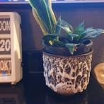 Grote bloempot,j70 met fatlava motief.bruin/crème., Overige kleuren, Aardewerk of Porselein, Ophalen of Verzenden, Zo goed als nieuw
