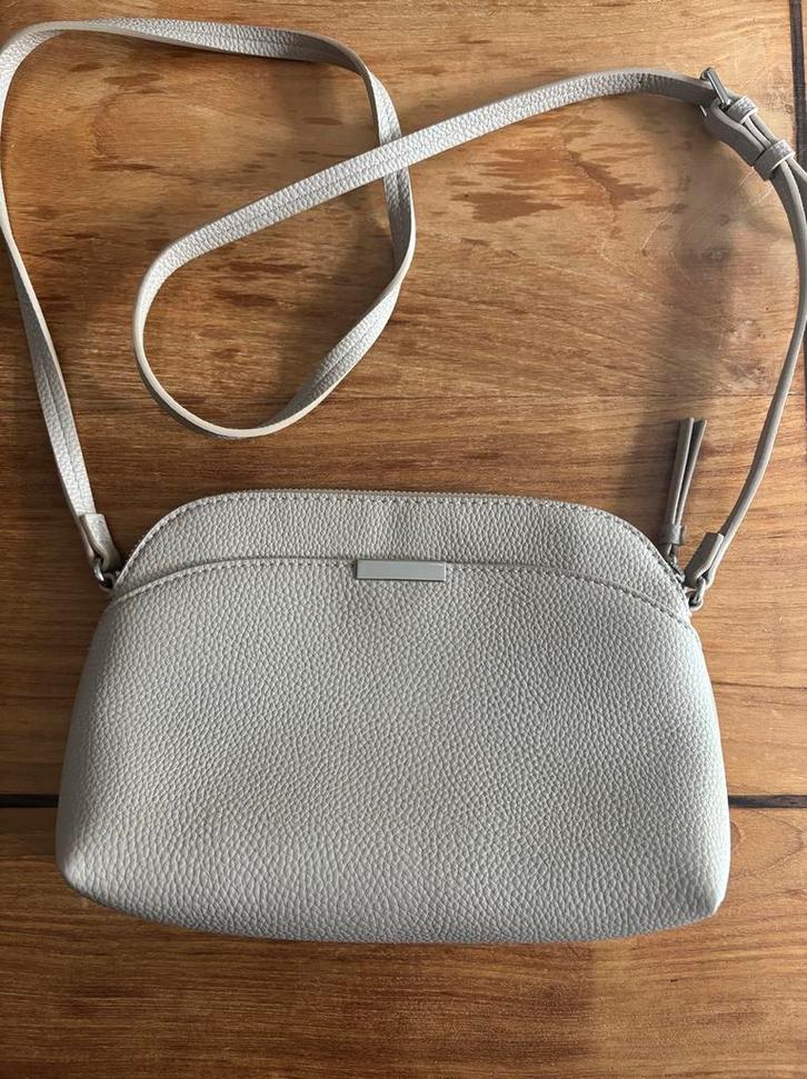 Schoudertas taupe/beige, Sieraden, Tassen en Uiterlijk, Tassen | Schoudertassen, Zo goed als nieuw, Beige, Ophalen of Verzenden