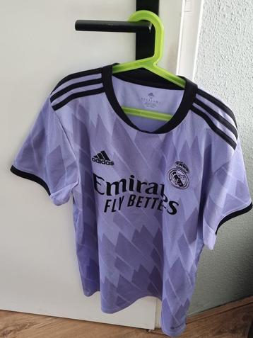 Origineel Adidas voetbal t-shirt van Real Madrid beschikbaar voor biedingen