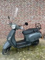 Riva scooter, Fietsen en Brommers, Scooters | Overige merken, Gebruikt, Maximaal 45 km/u, Ophalen of Verzenden, BTC Riva