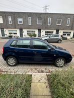 Volkswagen Polo 1.4 55KW NIEUWE APK AUTOMAAT 2003 Blauw, Auto's, Stof, Zwart, Blauw, Origineel Nederlands