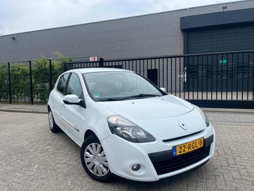 Renault Clio 1.5 dCi Cruise|Clima Parisienne, Auto's, Renault, Bedrijf, Clio, ABS, Airbags, Airconditioning, Boordcomputer, Cruise Control