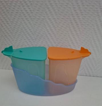 Suiker en Melkkannetje in kom en meer Tupperware beschikbaar voor biedingen