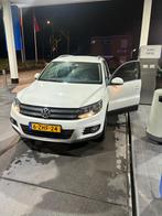 Volkswagen Tiguan 1.4 TSI 90KW BMT 2015 Wit, Auto's, Voorwielaandrijving, 15 km/l, 74 €/maand, 4 cilinders