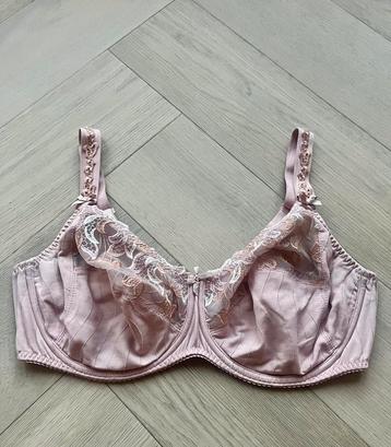 Prima Donna 95D Deauville Roze FullCup (LEES BESCHRIJVING) beschikbaar voor biedingen