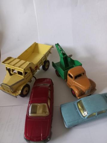 Dinky Toys 3x + Corgi Toys 1x beschikbaar voor biedingen
