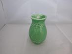 vintage groen hangvaasje van keramiek, Gebruikt, Aardewerk of Porselein, Ophalen of Verzenden, Minder dan 50 cm