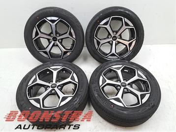 Velgen set + banden van een Ford Puma (Puma 20-) beschikbaar voor biedingen