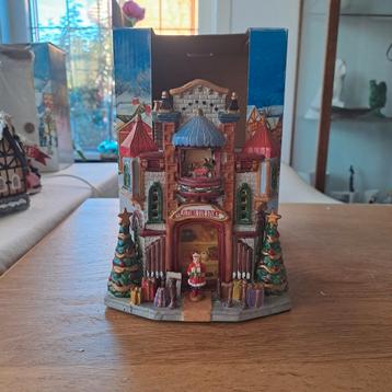 Old time toy store kersthuis Dickensville beschikbaar voor biedingen