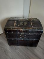 Oude Opbergkist / Reiskoffer - 58x44x50cm, Ophalen
