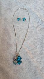 z.g.a.n Ketting en oorbellen klaver aquablauw, zilverkleurig, Overige materialen, Ophalen of Verzenden, Zo goed als nieuw, Verstelbaar