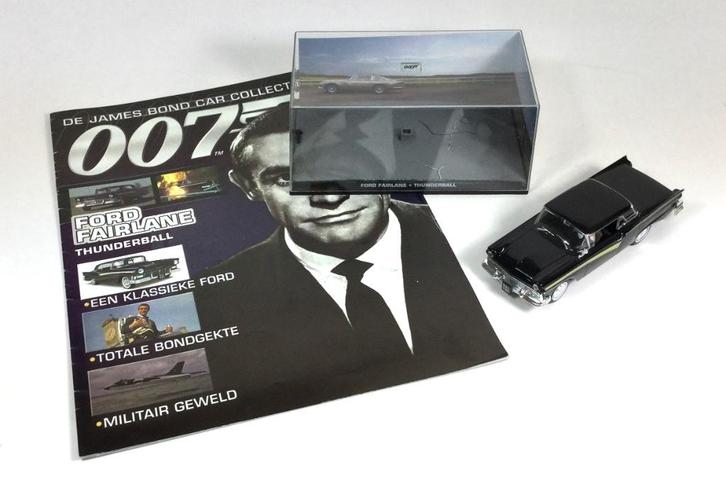 Universal Hobbies 1:43 Ford Fairlane (1957) James Bond +BLAD, Hobby en Vrije tijd, Modelauto's | 1:43, Zo goed als nieuw, Auto